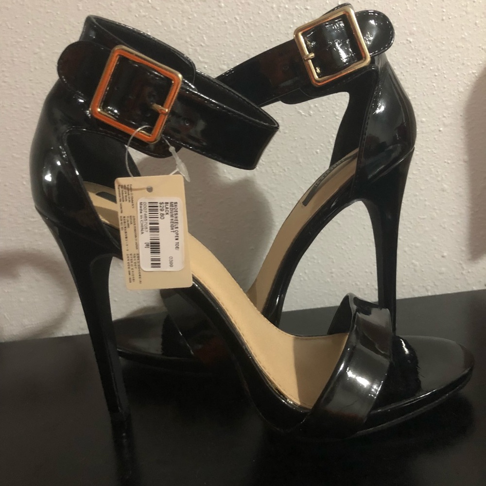 Black heels 🖤